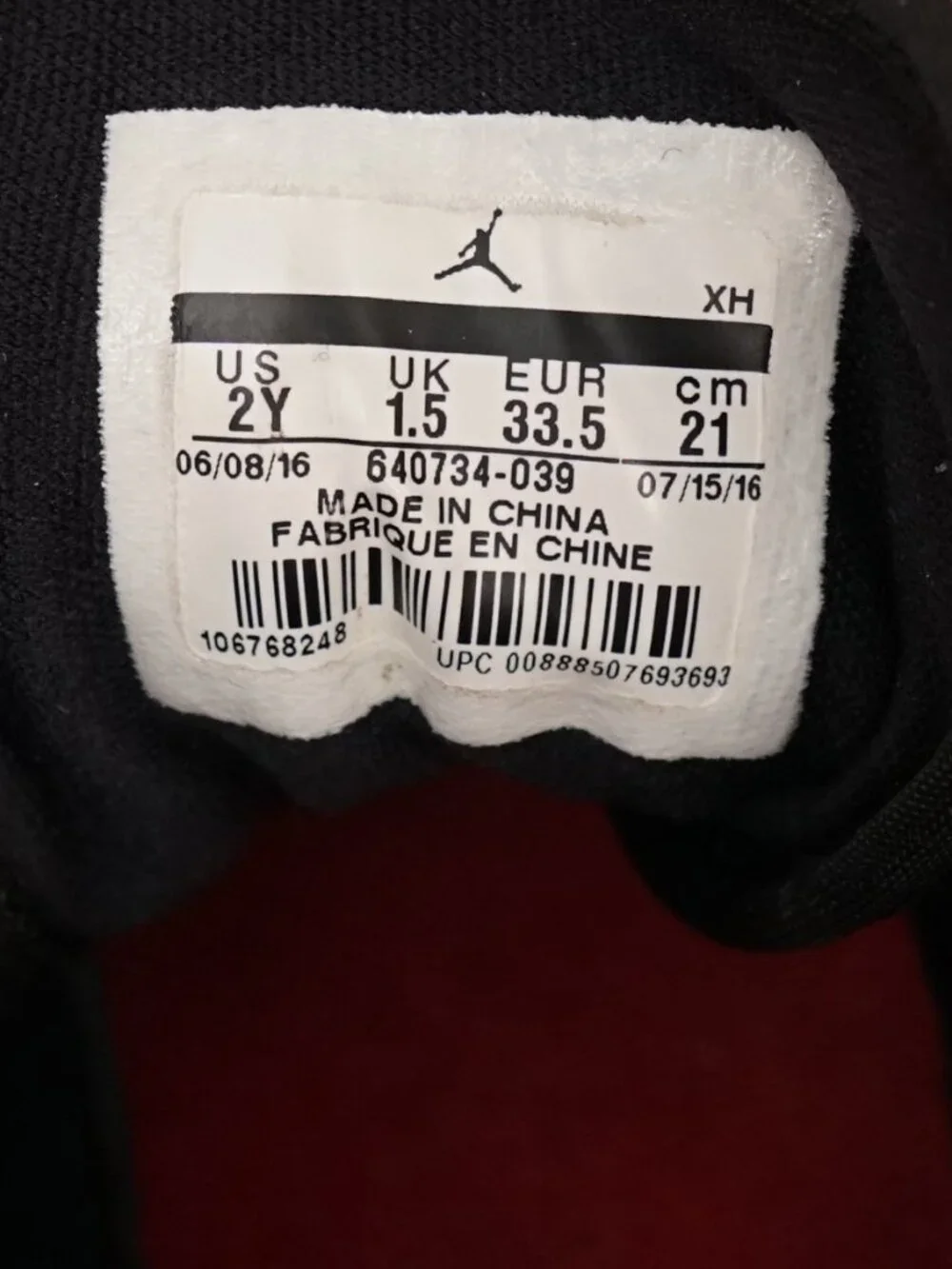 Nike Air Jordan 1 Mid BG Size  2Y Black Red White